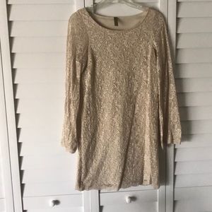 🔴 Lace Bell Sleeve Mini Dress